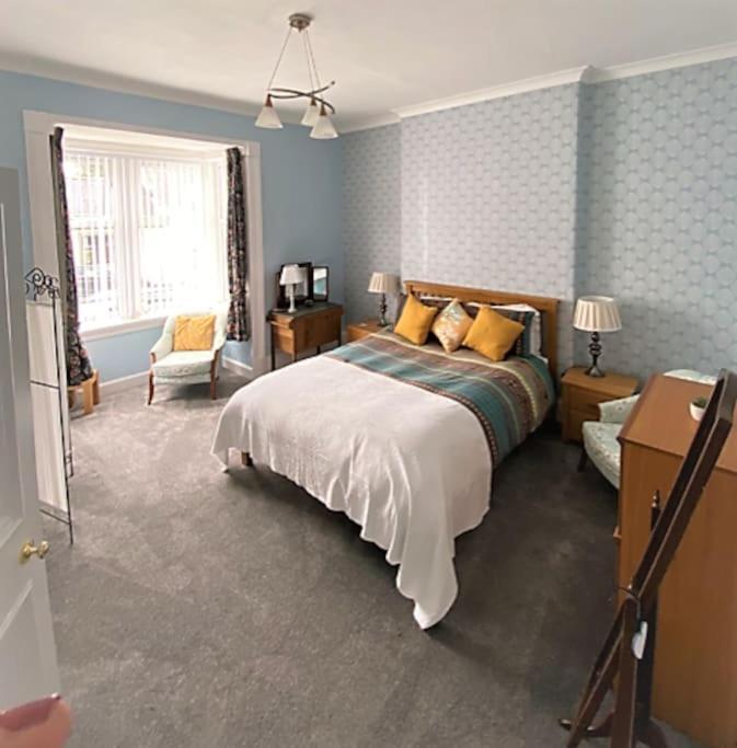 St John'S Flat Spacious Accomodation Dalry  Exteriör bild