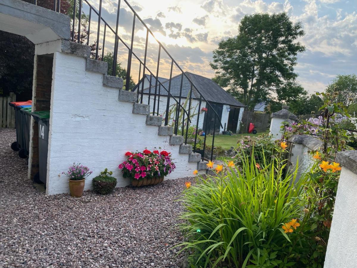 St John'S Flat Spacious Accomodation Dalry  Exteriör bild